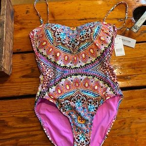 Kenneth Cole one Piece NWT